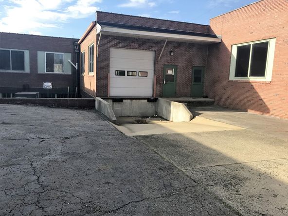 Industrial For Lease: 219 S Sycamore St, Ravenna, OH 44266